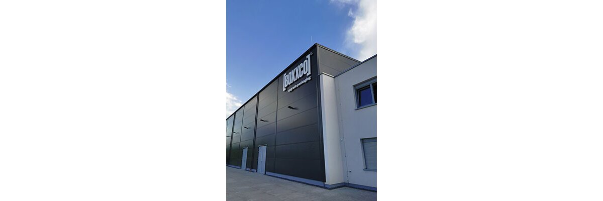 [BOXXCO] in Large Letters - [BOXXCO] Facade Signage