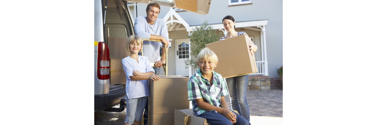 The Moving Checklist: Making Your Move a Breeze - The Moving Checklist: Making Your Move a Breeze